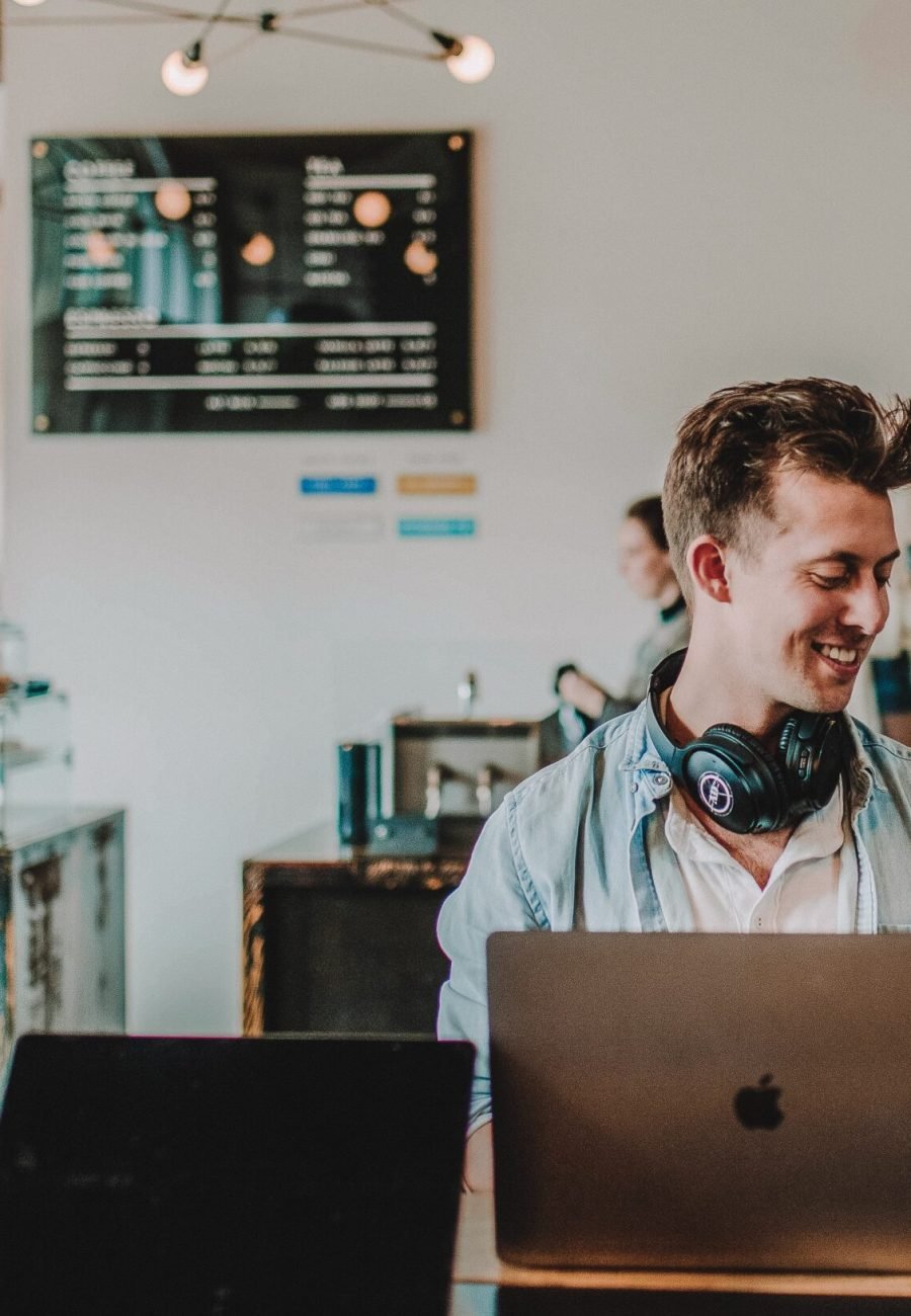 austin-distel-TluMvvrZ57g-unsplash